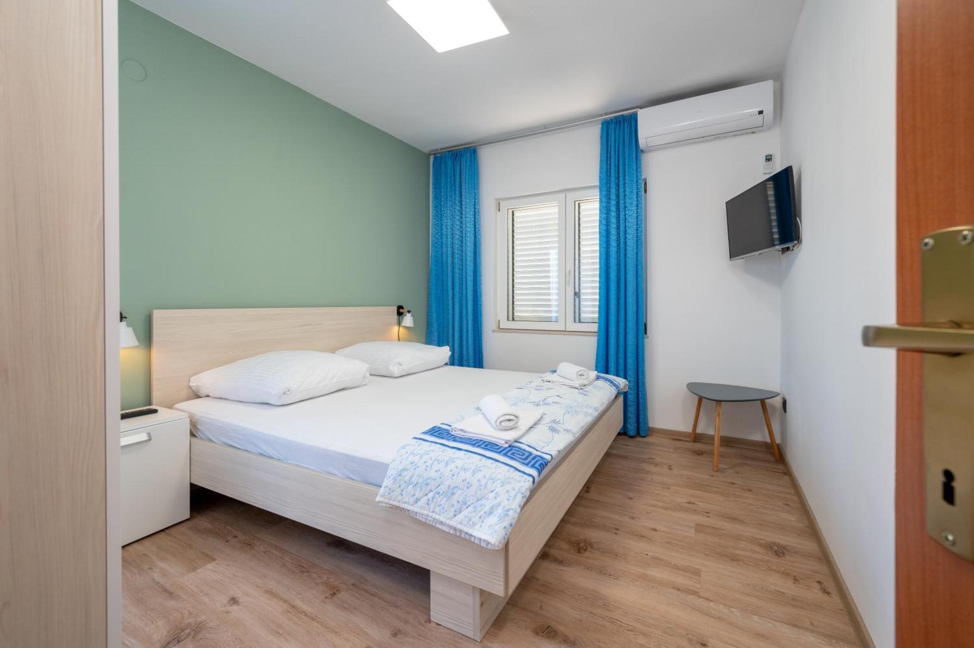 Apartments Zdravko トロギール エクステリア 写真