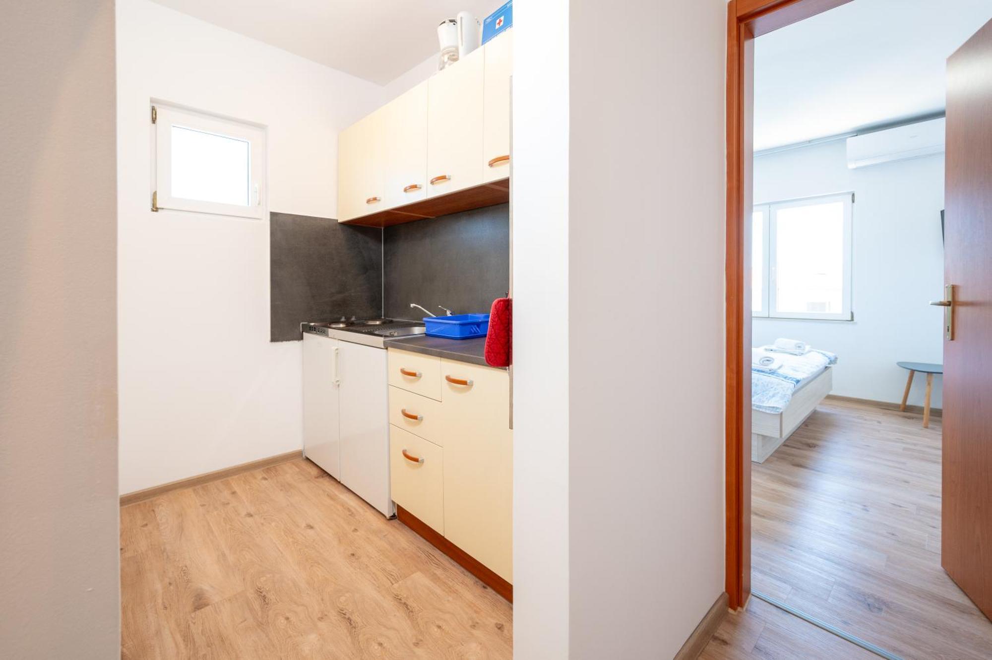 Apartments Zdravko トロギール 部屋 写真