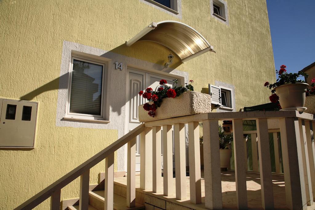 Apartments Zdravko トロギール エクステリア 写真