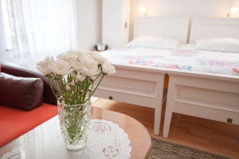 Apartments Zdravko トロギール エクステリア 写真